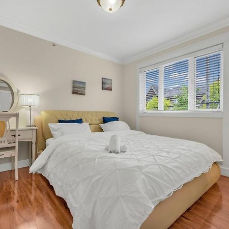 Luxurious Getaway In Vancouver-Private Room With Attached Bathroom Экстерьер фото